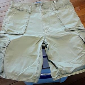 Mens Old Navy, size 35, very excellent condition